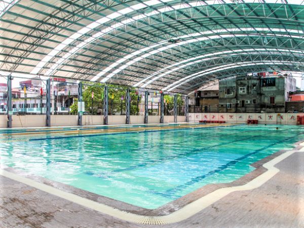 Bể bơi Phúc Tân là bể bơi tiêu chuẩn quốc tế với không gian chất lượng và dịch vụ đẳng cấp